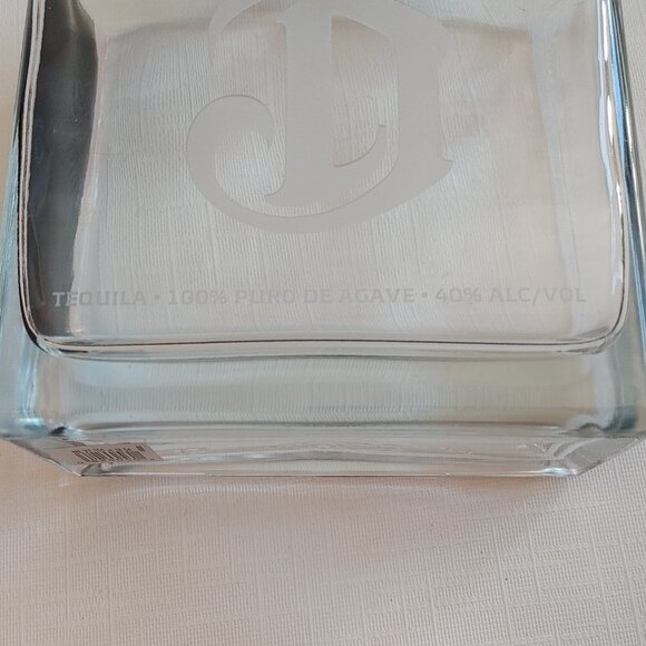 Empty DELEON Tequila Blanco Platinum Bottle 750 ml Agave Decanter Glass … - Picture 5 of 6
